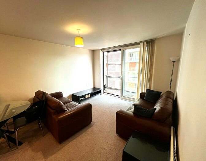 2 Bedroom Apartment To Rent In Spectrum, Block, Blackfriars Rd, M3