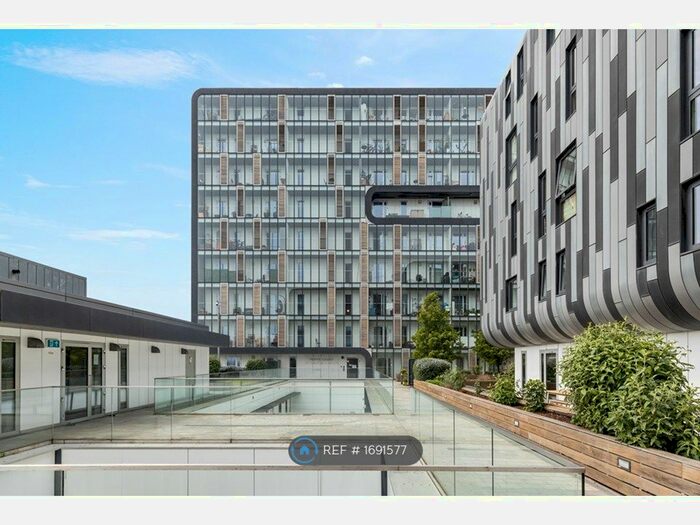 2 Bedroom Flat To Rent In Pepys Court, London, SE18