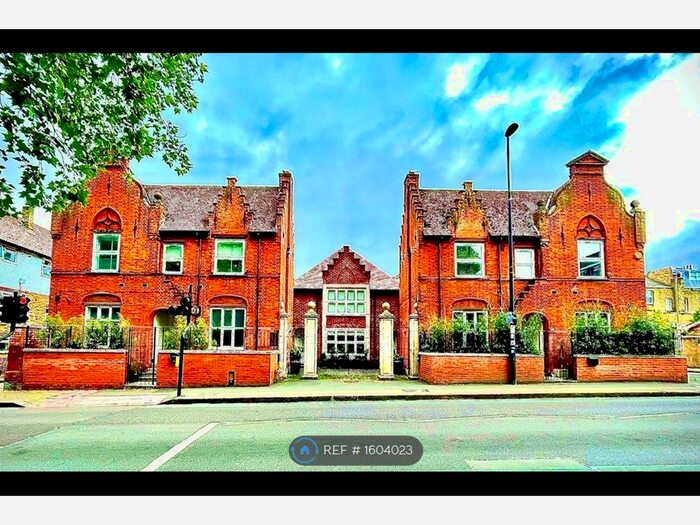 5 Bedroom Detached House To Rent In Latchmere Road, London, SW11