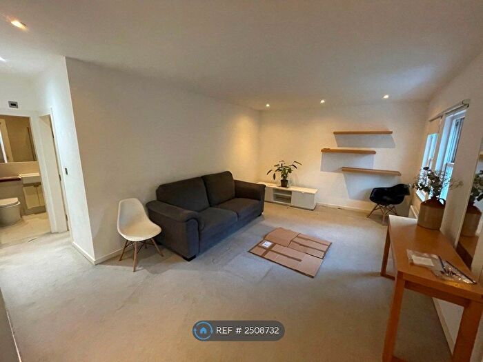 1 Bedroom Flat To Rent In Coldharbour Lane, London, SW9