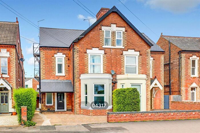 1 Bedroom Flat To Rent In Millicent Road, West Bridgford, Nottingham, NG2