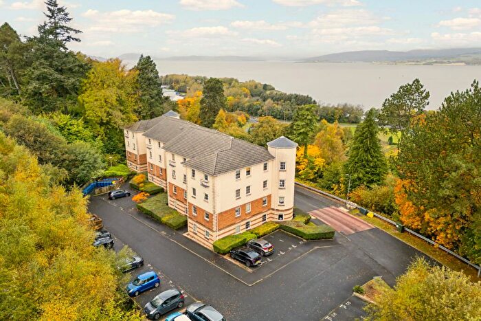 3 Bedroom Apartment For Sale In Silverbirch Wynd, Castlebank, Port Glasgow, Renfrewshire, PA14