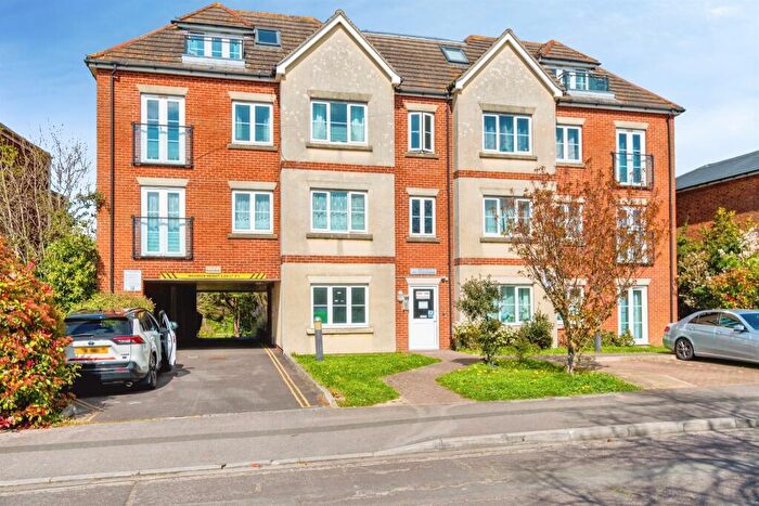 2 Bedroom Flat For Sale In Paynes Road, Southampton, SO15