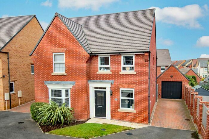 4 Bedroom Detached House To Rent In Gleneagles Road, Priors Hall Park, NN17
