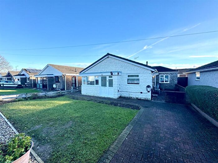 4 Bedroom Detached Bungalow For Sale In Nightingale Close, Caldicot, NP26