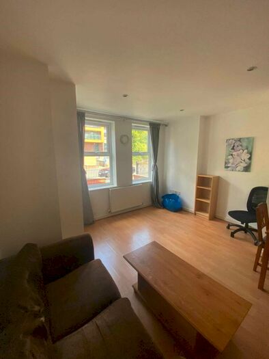 2 Bedroom Apartment To Rent In Wilbraham Road, Fallowfield, M14