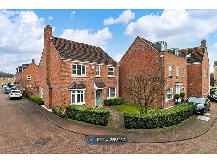 4 Bedroom Detached House To Rent In Howell Drive, Sapley, Huntingdon, PE28