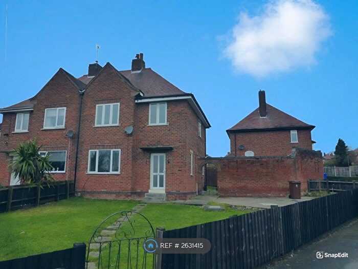 3 Bedroom Semi-Detached House To Rent In Beresford Drive, Ilkeston, DE7