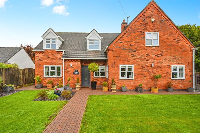 4 Bedroom Detached House For Sale In Uttoxeter Road, Hill Ridware, Rugeley, WS15