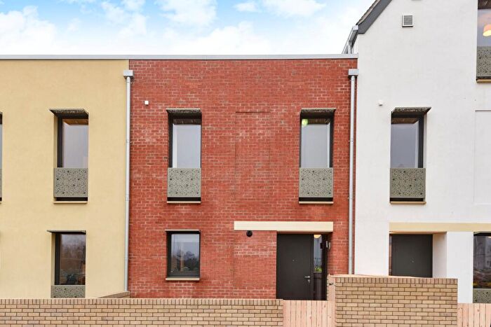 3 Bedroom House To Rent In Ladysmock Way, Norwich, NR5