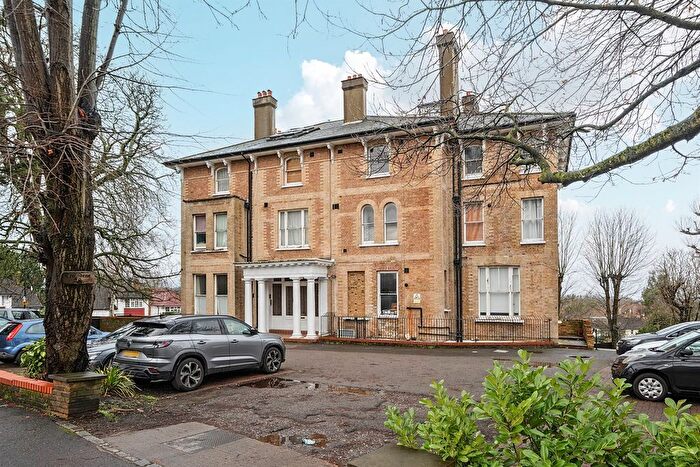 2 Bedroom Flat For Sale In Croindene Court, CR2