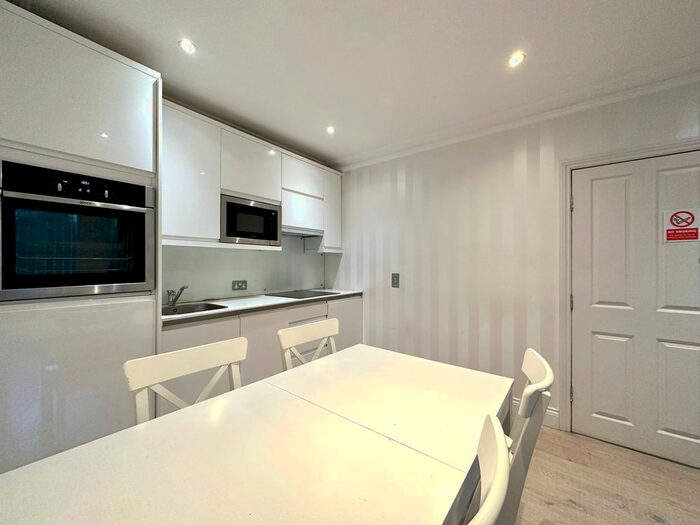 1 Bedroom Flat To Rent In Elsham Road, London, W14