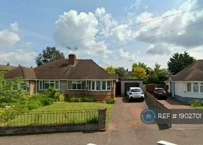 2 Bedroom Bungalow To Rent In George Street, Clapham, Bedford, MK41