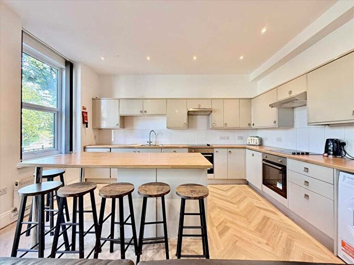 8 Bedroom House To Rent In Queen Anne Terrace, Plymouth, PL4
