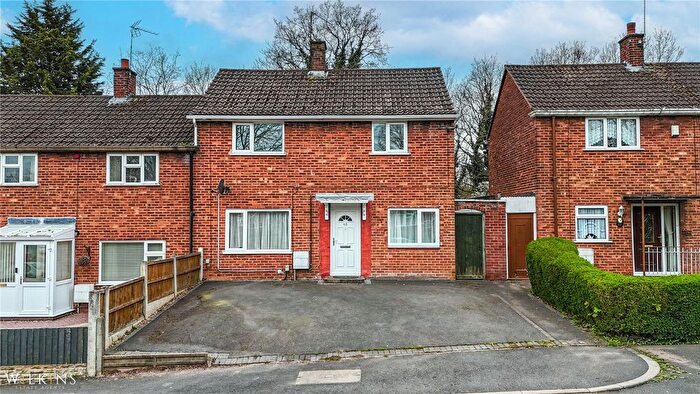 3 Bedroom End Of Terrace House For Sale In Ashwood Road, Nuneaton, Warwickshire, CV10