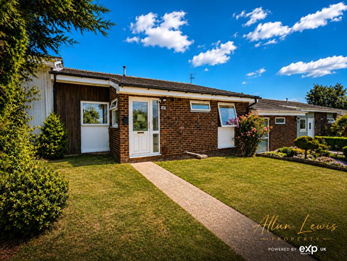6 Bedroom Terraced Bungalow For Sale In Ulcombe Gardens, Canterbury, CT2