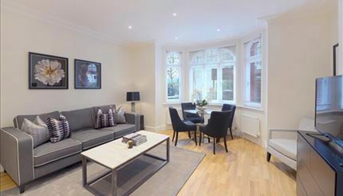 1 Bedroom Flat To Rent In Hamlet Gardens, Ravenscourt Park, London, W6