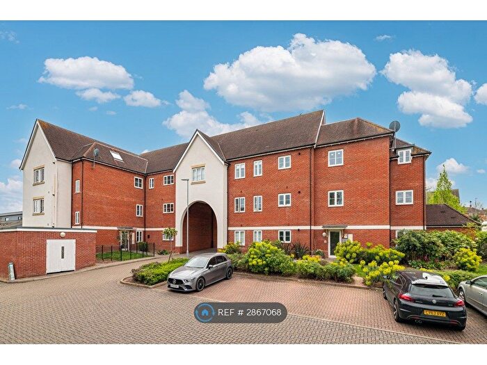 2 Bedroom Flat To Rent In Hutton, Brentwood, CM13
