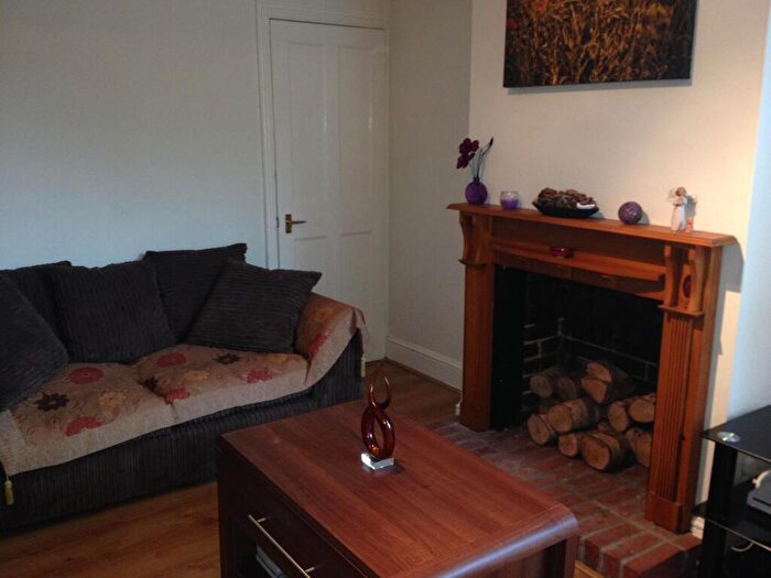 2 Bedroom Terraced House To Rent In Butlin Road, Luton, LU1