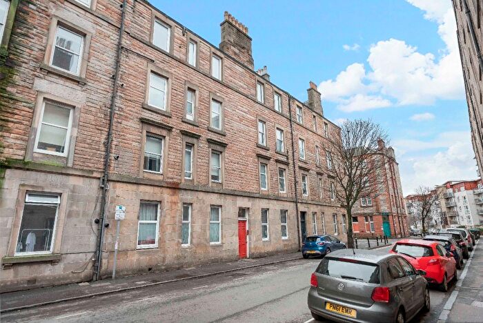 3 Bedroom Flat To Rent In Brunswick Road, Leith, Edinburgh, EH7