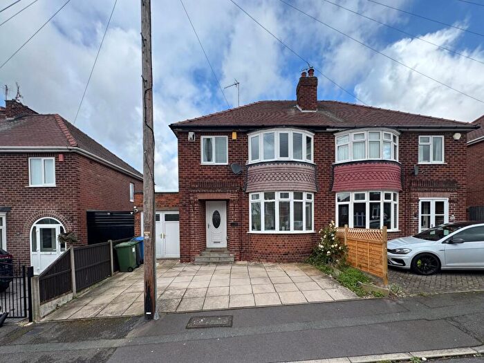 3 Bedroom Semi Detached House For Sale In Carlton Avenue, Worksop, S81