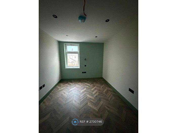 Studio To Rent In Kentmere Road, London, SE18