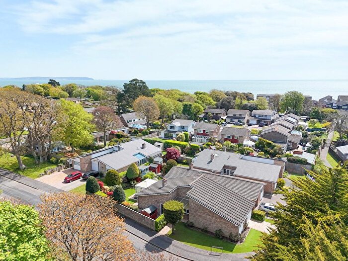 2 Bedroom Bungalow For Sale In Oakleigh Way, Highcliffe, Christchurch, BH23