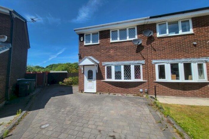 3 Bedroom Property To Rent In The Cleves, Liverpool, L31