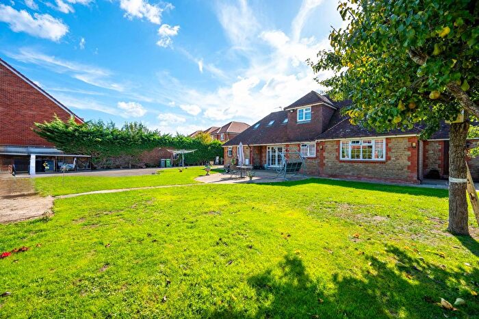 3 Bedroom Bungalow For Sale In Dalmead, Guildford, GU3