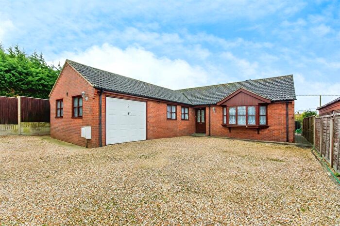 3 Bedroom Detached Bungalow For Sale In Selvayns Drive, Cranwell Village, Sleaford, NG34