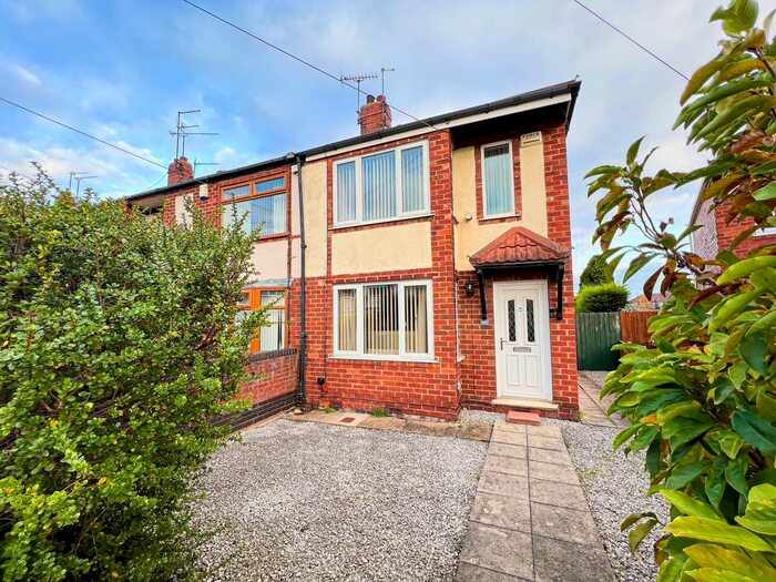 2 Bedroom Semi-Detached House To Rent In Danube Road, Hull, HU5