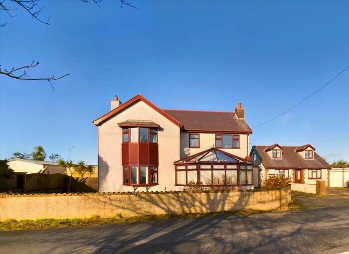 5 Bedroom Detached House For Sale In Rhiangwyn And Rhiangwyn Cottage, Llanrhyddlad, LL65
