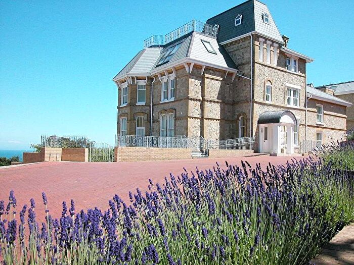 2 Bedroom Apartment To Rent In Luccombe Road, Shanklin, PO37