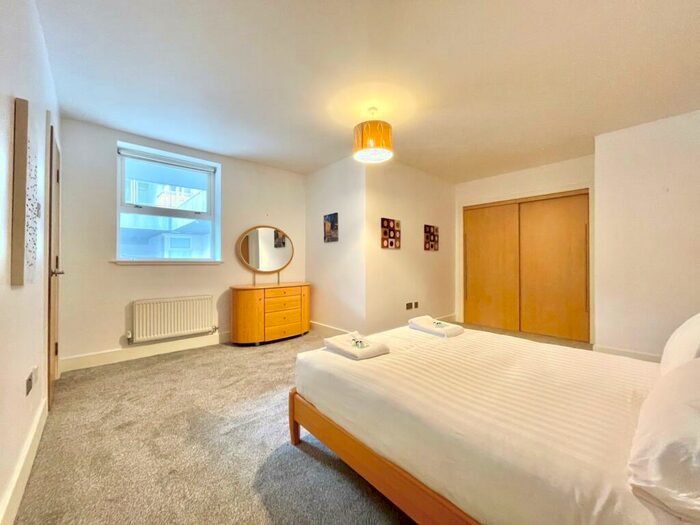 2 Bedroom Flat To Rent In Buchanan Street, Glasgow, G1