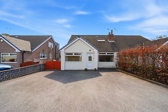 3 Bedroom Semi Detached House For Sale In St Albans Road, Rishton, BB1