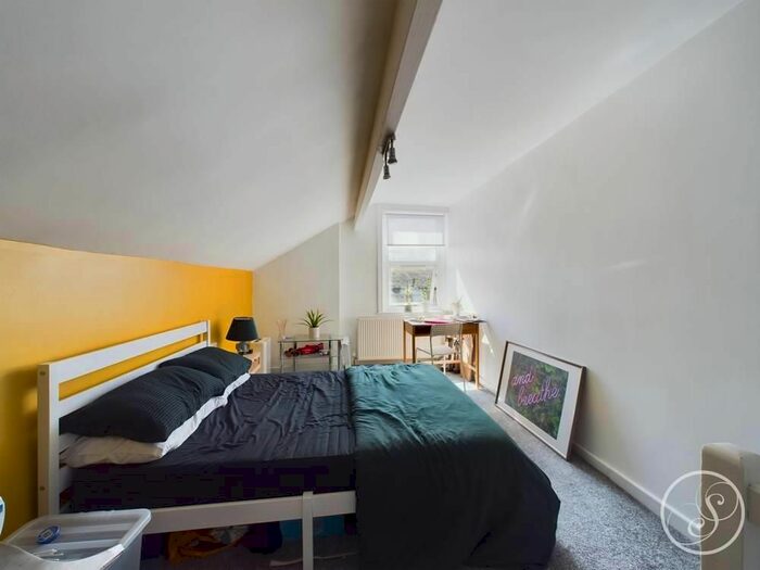 2 Bedroom Terraced House To Rent In Hartley Street, Morley, Leeds, LS27