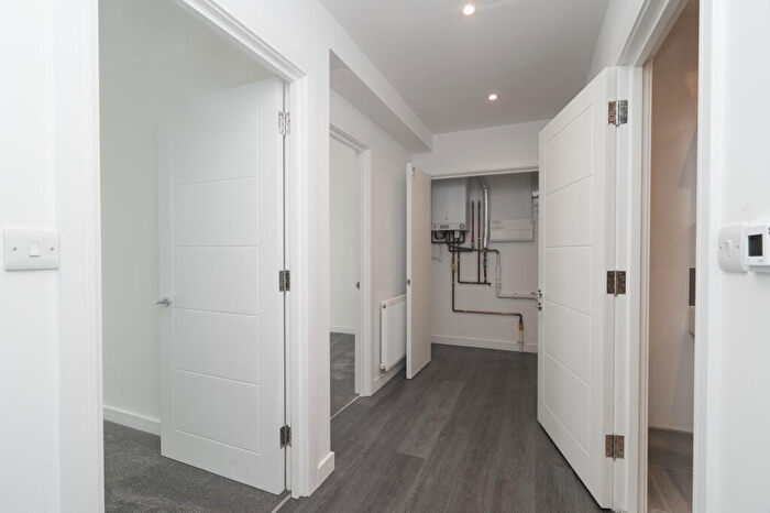 2 Bedroom Flat To Rent In Forty Lane, London, Greater London, HA9