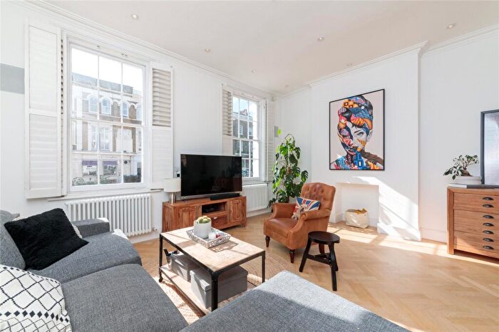 4 Bedroom End Of Terrace House To Rent In Hemingford Road, Islington, N1