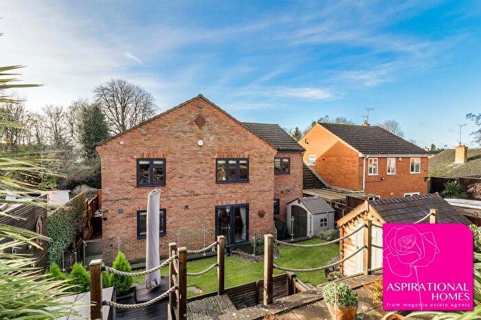 4 Bedroom Detached House For Sale In Thorpe Street, Raunds, Northamptonshire, NN9