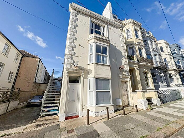 1 Bedroom Flat For Sale In Magdalen Road, St. Leonards, TN37