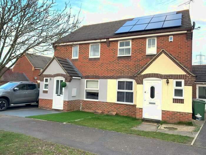 3 Bedroom Semi-Detached House To Rent In Brake Hill, Greater Leys, Oxford, OX4