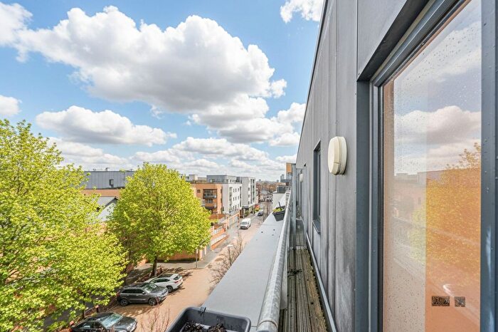 2 Bedroom Flat To Rent In Bodiam Court, Thornbury Way, Walthamstow, Walthamstow, London, E17