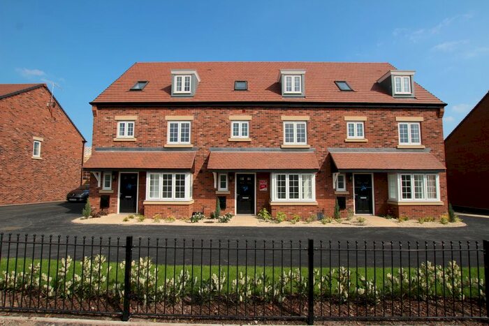 4 Bedroom End Of Terrace House To Rent In Rose Way, Edwalton, Nottingham, NG12