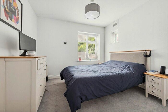 2 Bedroom Apartment To Rent In Old High Street, Headington, OX3