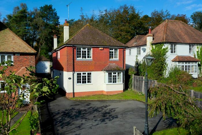 4 Bedroom Detached House For Sale In Charing Heath, Ashford, TN27
