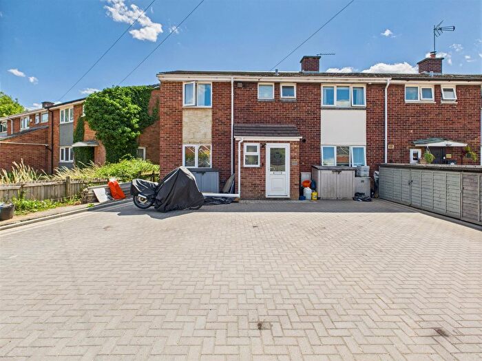 5 Bedroom Semi Detached House For Sale In Innsworth Lane, Churchdown, Gloucester, GL3