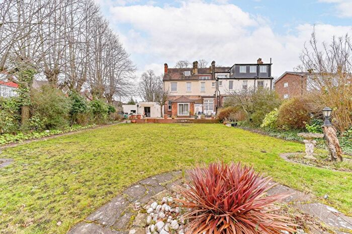 6 Bedroom Semi-Detached House For Sale In St Helens Crescent, Norbury, London, SW16