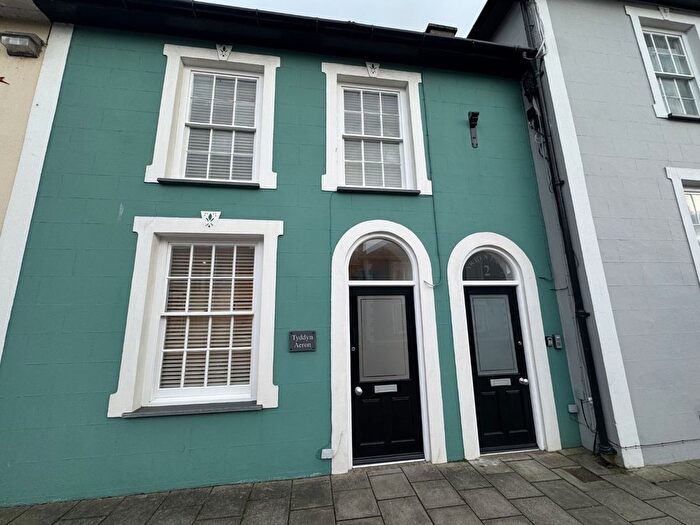 2 Bedroom Town House For Sale In North Road, Aberaeron, SA46
