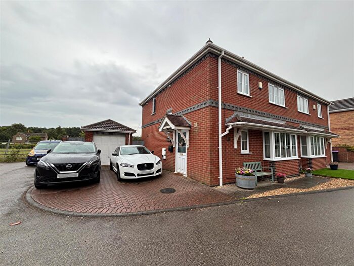 3 Bedroom Semi-Detached House For Sale In Woolpack Meadows, North Somercotes, LN11