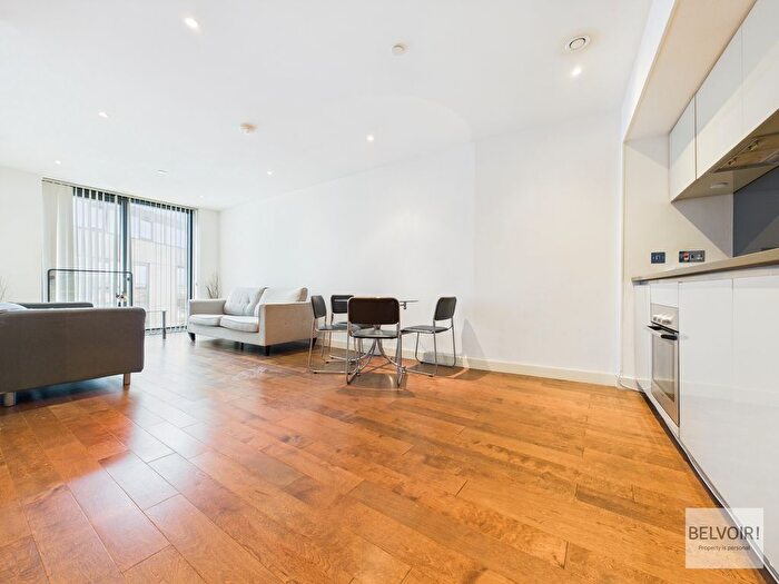 2 Bedroom Flat To Rent In St Pauls Square, City Centre, Sheffield, S1